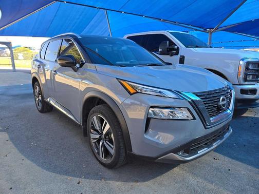 2022 Nissan Rogue SL