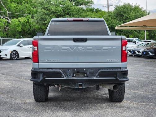 2024 Chevrolet Silverado 2500 Custom