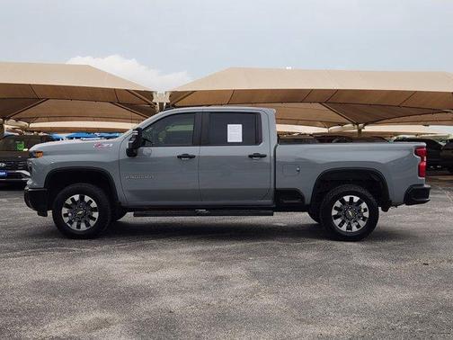 2024 Chevrolet Silverado 2500 Custom