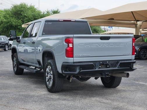 2024 Chevrolet Silverado 2500 Custom