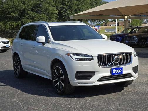 2020 Volvo XC90 T6 Momentum 7 Passenger
