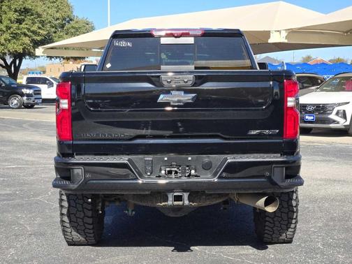 2024 Chevrolet Silverado 2500 ZR2