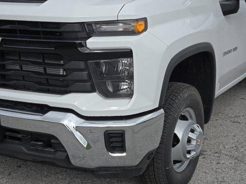 2025 Chevrolet Silverado 3500 WT