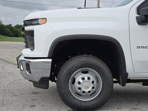 2025 Chevrolet Silverado 3500 WT