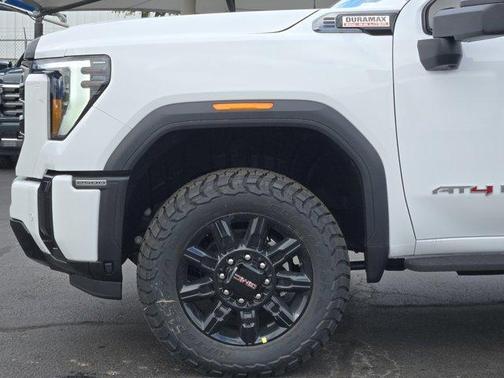 2026 GMC Sierra 2500 AT4