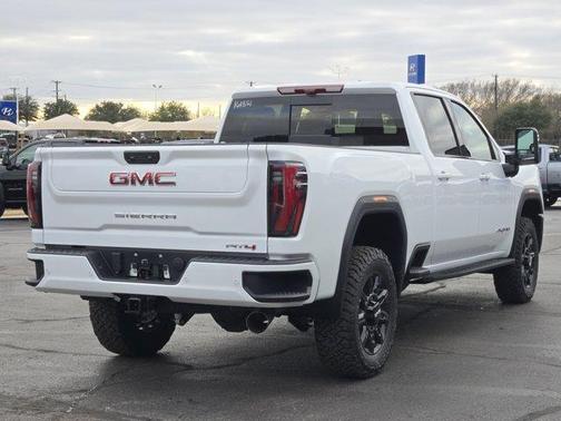 2026 GMC Sierra 2500 AT4