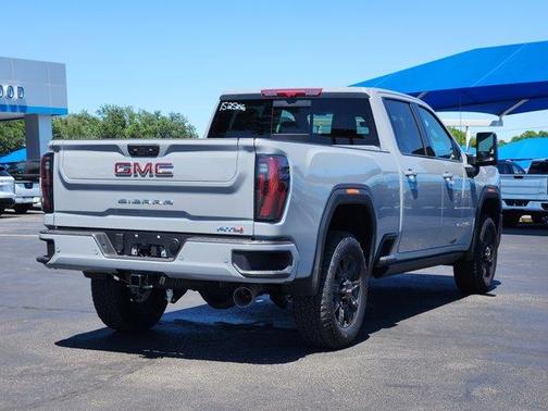2025 GMC Sierra 2500 AT4
