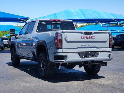 2025 GMC Sierra 2500 AT4