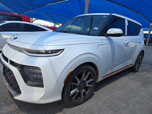 Snow White Pearl 2020 Kia Soul GT-Line 1.6L