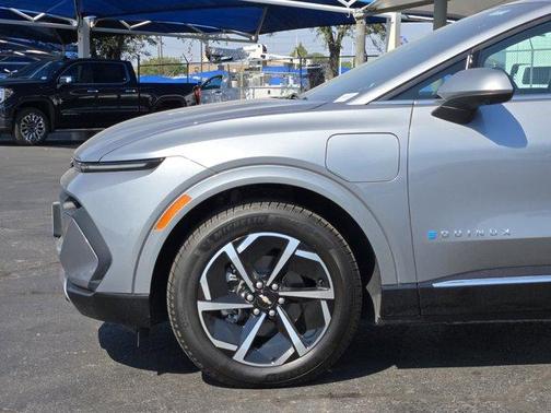 2025 Chevrolet Equinox EV LT 2