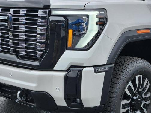 2025 GMC Sierra 2500 Denali Ultimate