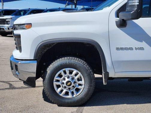 2025 Chevrolet Silverado 2500 WT