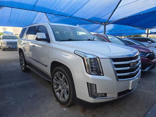 2020 Cadillac Escalade Luxury