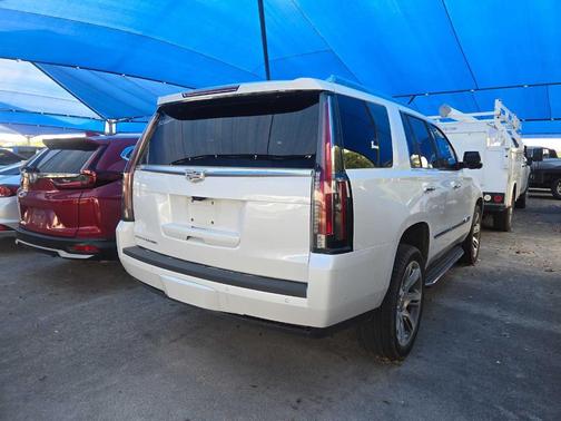 2020 Cadillac Escalade Luxury