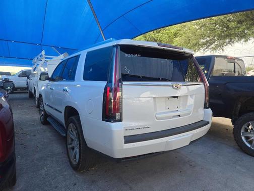 2020 Cadillac Escalade Luxury