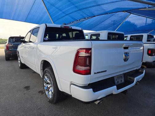 Bright White Clearcoat 2022 RAM 1500 Laramie