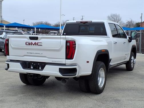 2025 GMC Sierra 3500 Denali