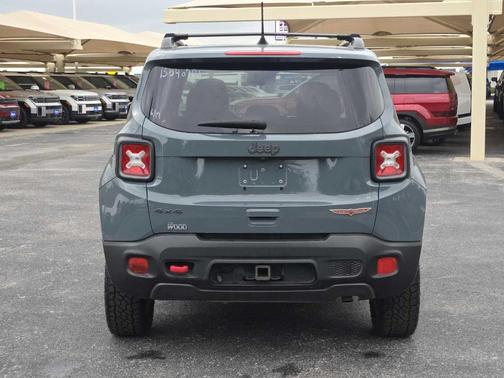 2018 Jeep Renegade Trailhawk