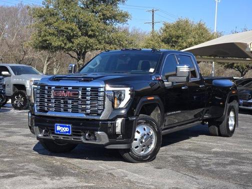 2025 GMC Sierra 3500 Denali