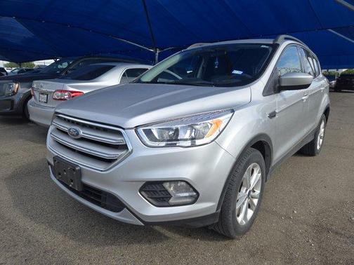 Ingot Silver Metallic 2018 Ford Escape SE