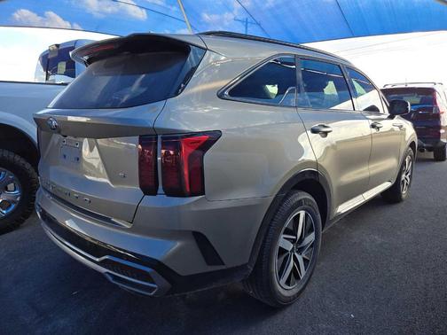 2021 Kia Sorento S