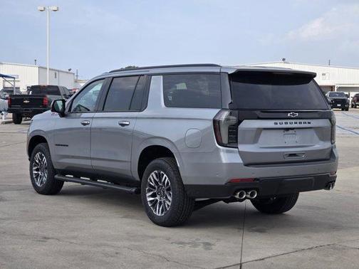 2025 Chevrolet Suburban Z71