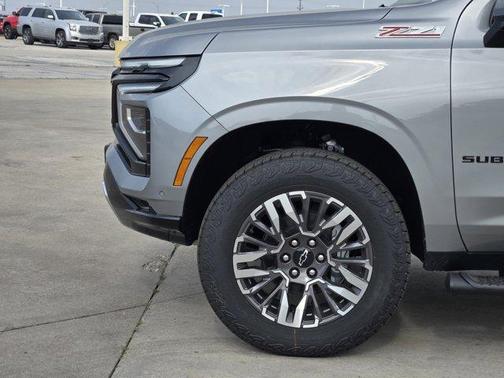 2025 Chevrolet Suburban Z71