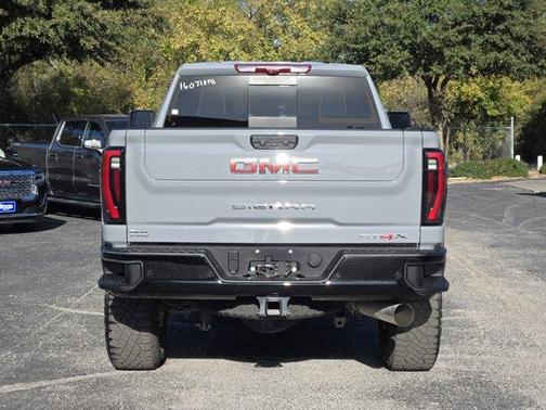 2025 GMC Sierra 2500 AT4X