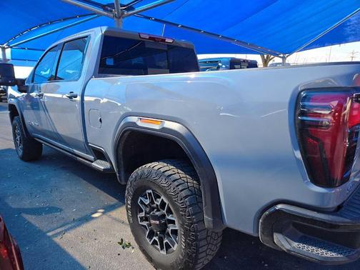 2025 GMC Sierra 2500 AT4X