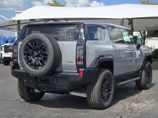 2026 GMC HUMMER EV SUV 2X