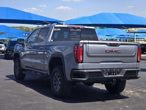 2025 GMC Sierra 1500 AT4X