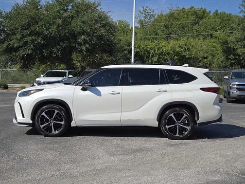 2021 Toyota Highlander XSE