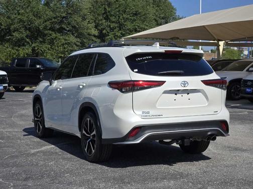 2021 Toyota Highlander XSE