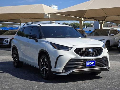 2021 Toyota Highlander XSE