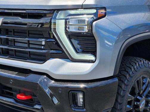 2025 Chevrolet Silverado 3500 LT