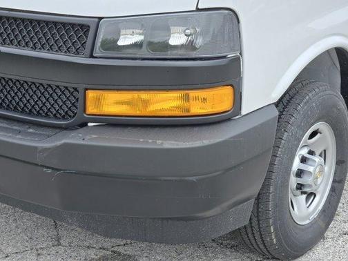 2025 Chevrolet Express 2500 Work Van