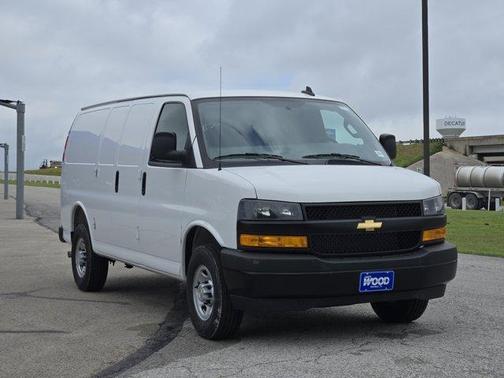 2025 Chevrolet Express 2500 Work Van