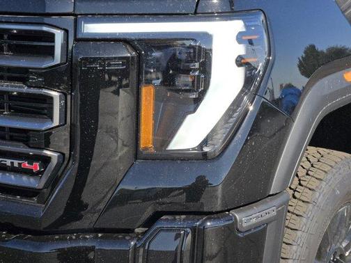 2026 GMC Sierra 2500 AT4