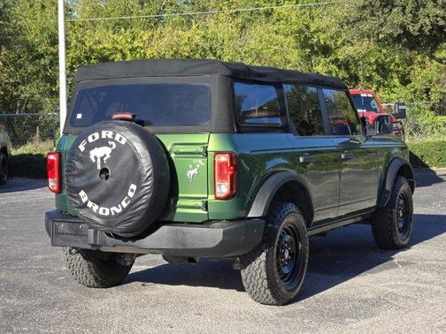 2022 Ford Bronco Base