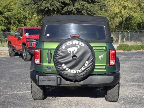 2022 Ford Bronco Base