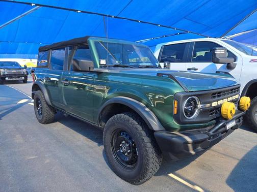 2022 Ford Bronco Base