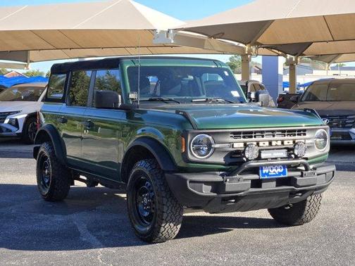 2022 Ford Bronco Base