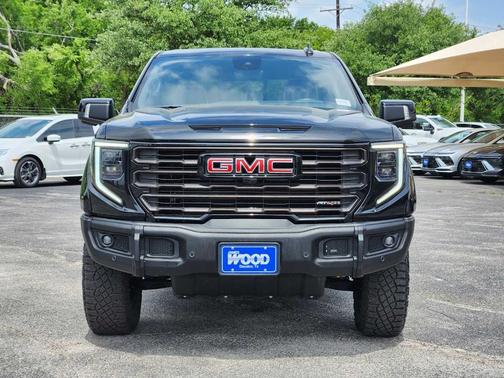 2024 GMC Sierra 1500 AT4X