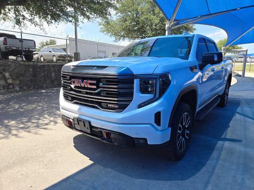 2024 GMC Sierra 1500 AT4