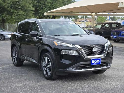 2022 Nissan Rogue SL