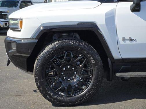 White 2026 GMC HUMMER EV Pickup 2X