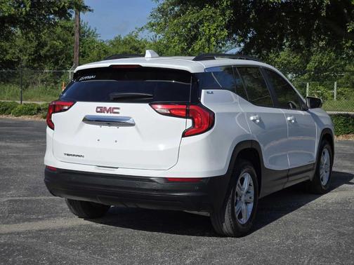 2021 GMC Terrain SLE