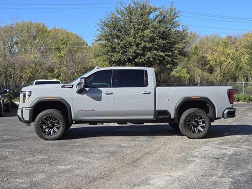 2024 GMC Sierra 3500 AT4