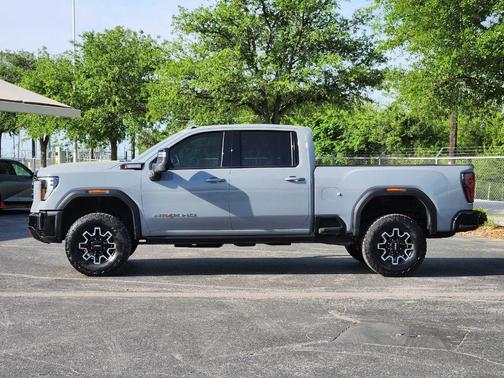 2024 GMC Sierra 2500 AT4X