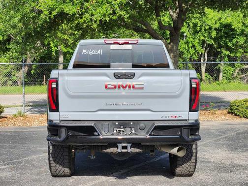 2024 GMC Sierra 2500 AT4X
